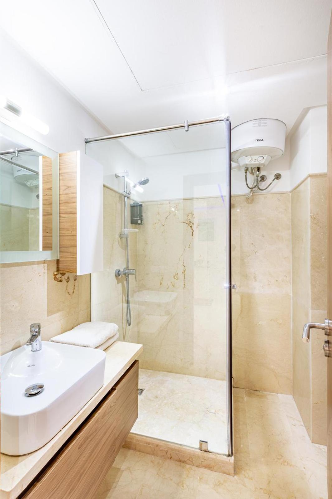 Royal Deluxe Platinum - Marrakech, Luxe Pool View Apartment Marrakesh Ngoại thất bức ảnh